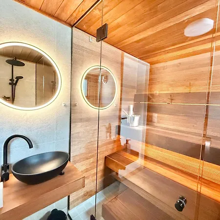 Hossaville Luxe Huoneistohotelli 3*