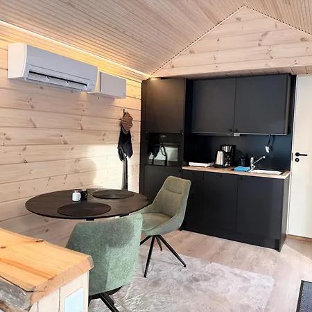 Hossaville Luxe Aparthotel Hossa
