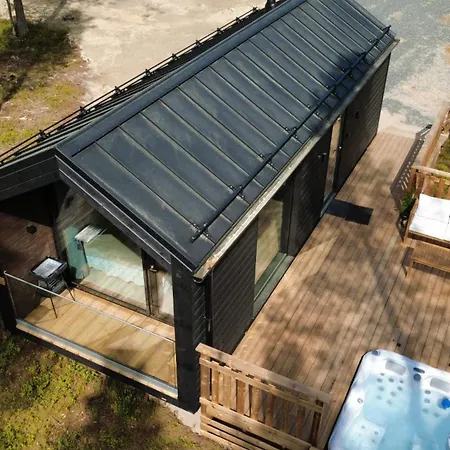 Hossaville Luxe Apart-hotel 3*